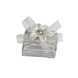 Picture of GIANDUJA FILLED MILK CHOCOLATE SILVER 1,8Kg