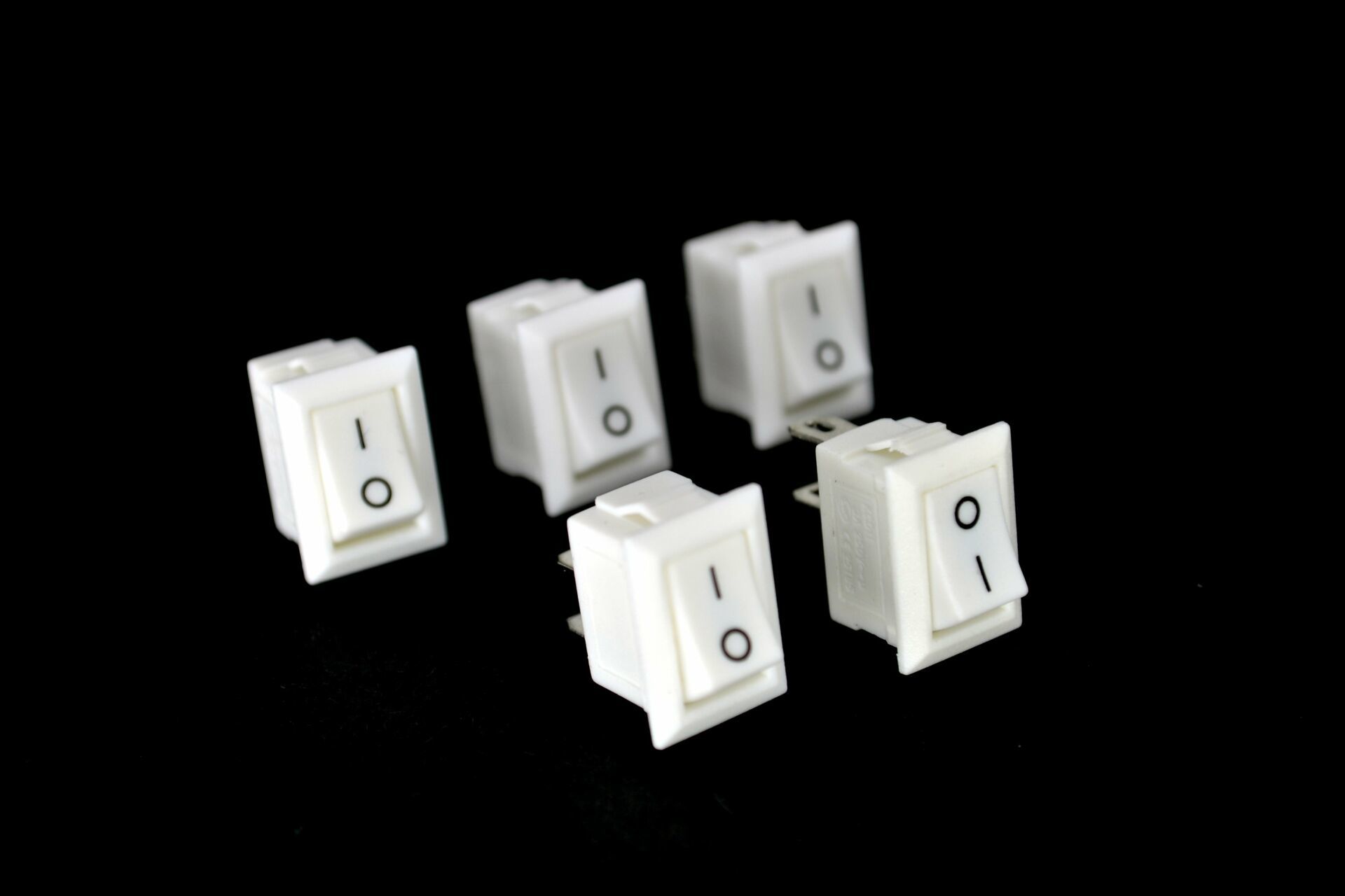 Picture of Mini Dikdörtgen Beyaz Elektrik Anahtarı 1-0 Işıksız Rocker 12V-220V MT-ANK04