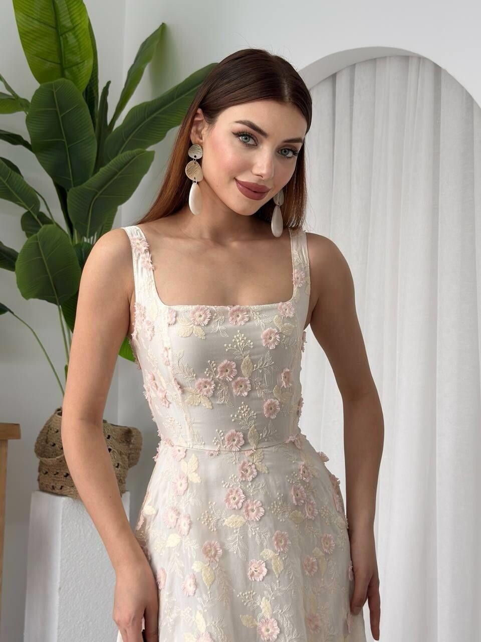 Picture of Tufe Çiçek Detaylı Elbise