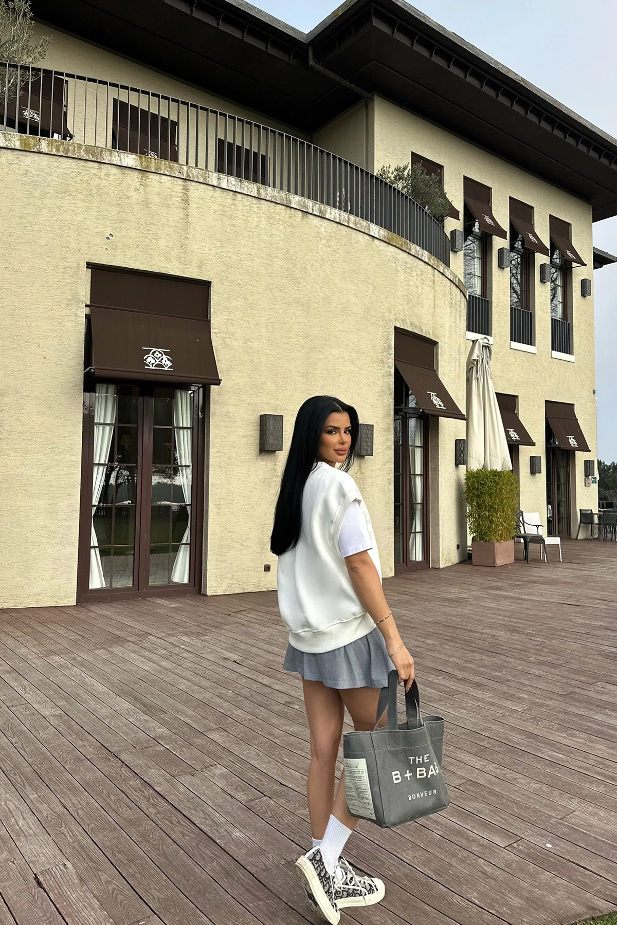 Picture of White Alice Zero Sleeve Sweat