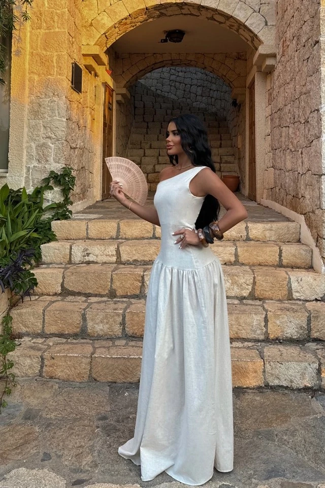 Picture of Cream Basic Long Dress