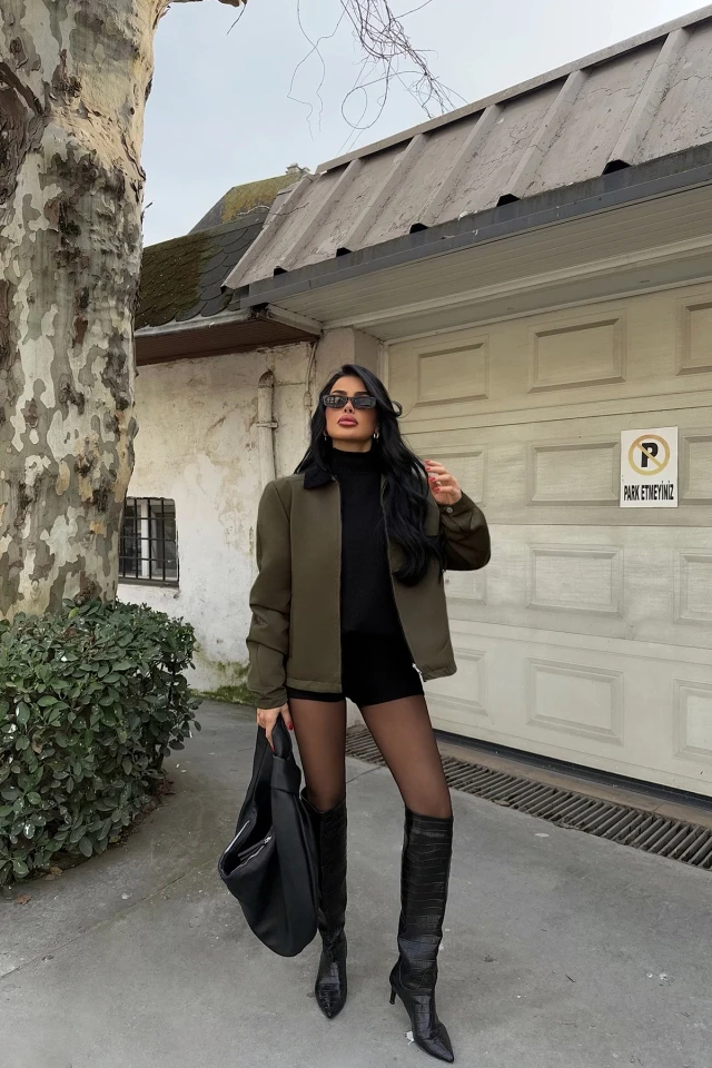 Picture of Khaki Pocket Detailed Zippered Jacket