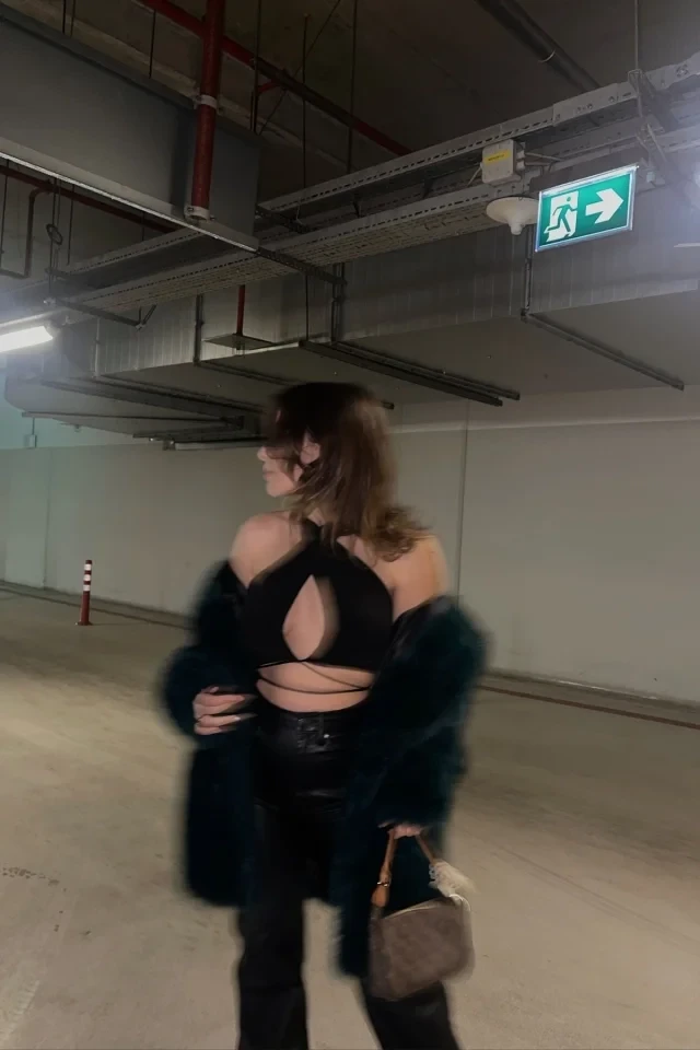 Picture of Black Lina Crop Top