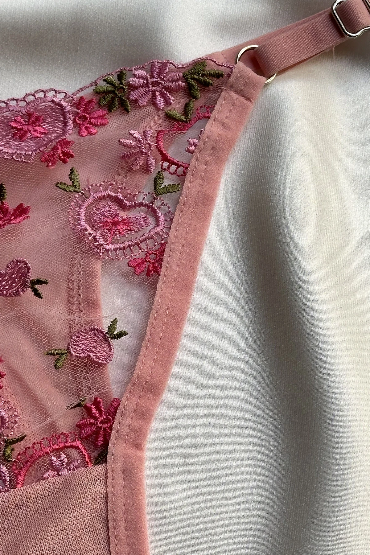 Picture of Powder Flower Detailed Underwear