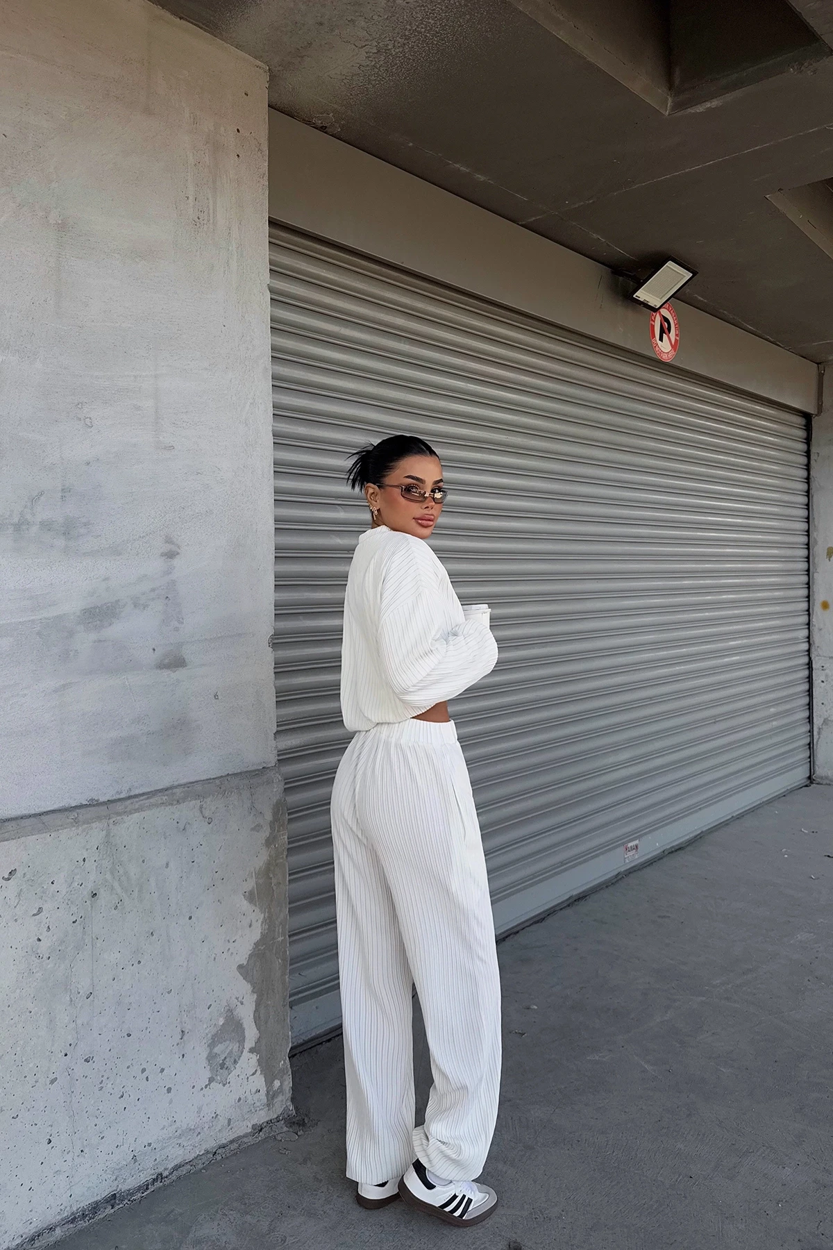 Picture of White Albinia Set