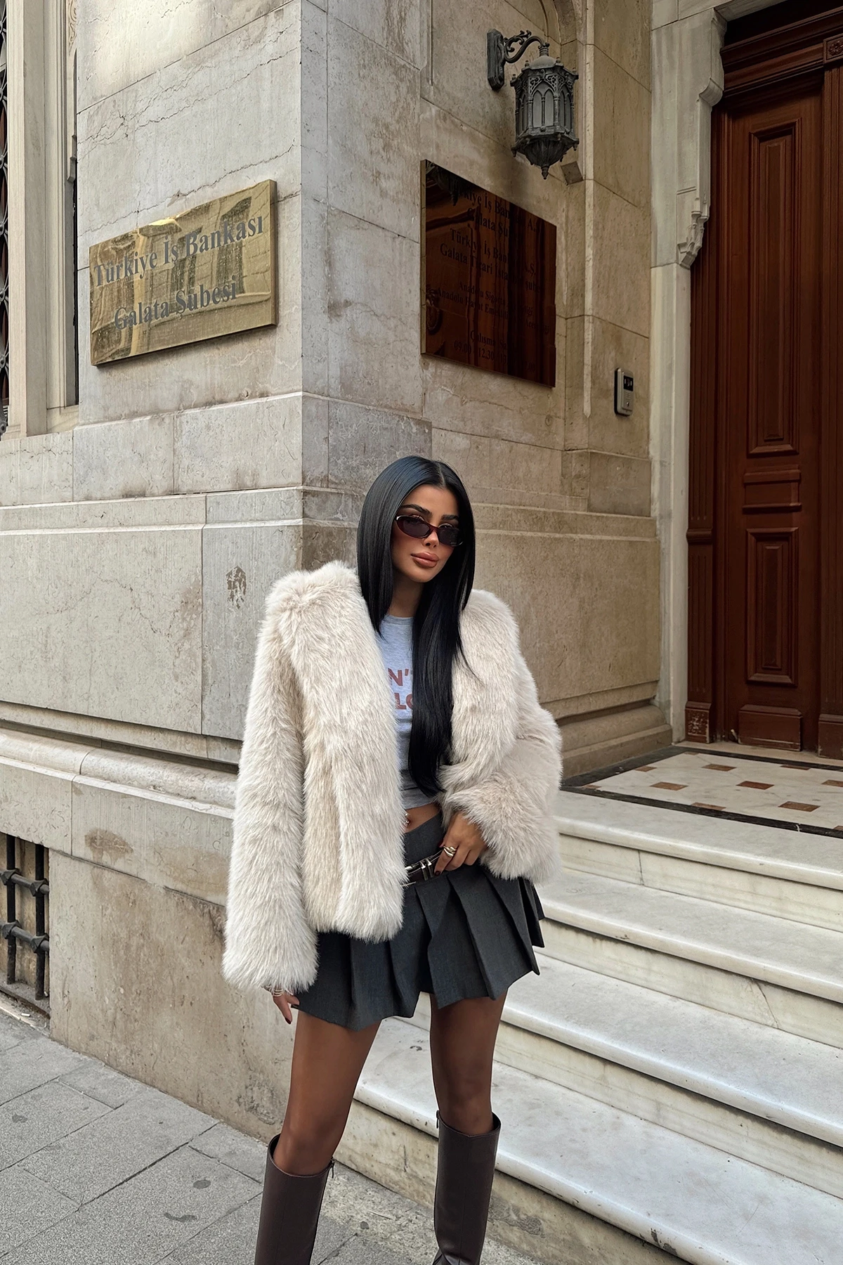 Picture of Cream Short Fur