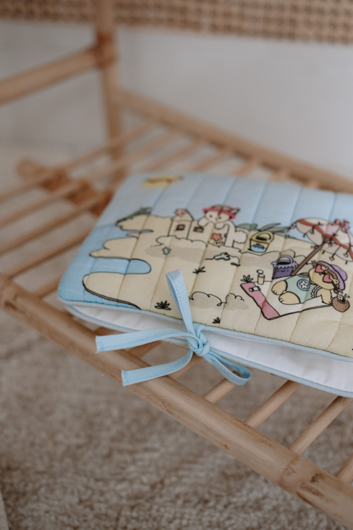 Picture of Islak Mendil & Bez Çantası - Sahil / Kız