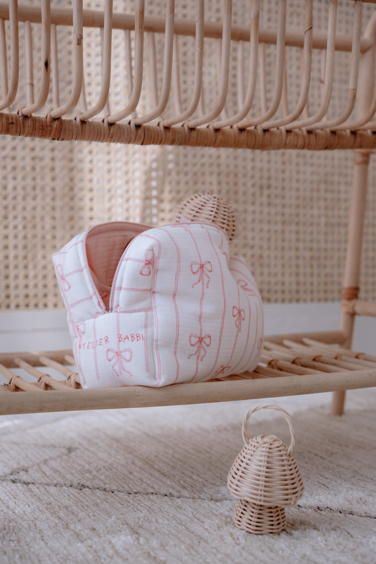 Picture of Müslin Bebek Bakım Çantası - Kurdele / Pembe
