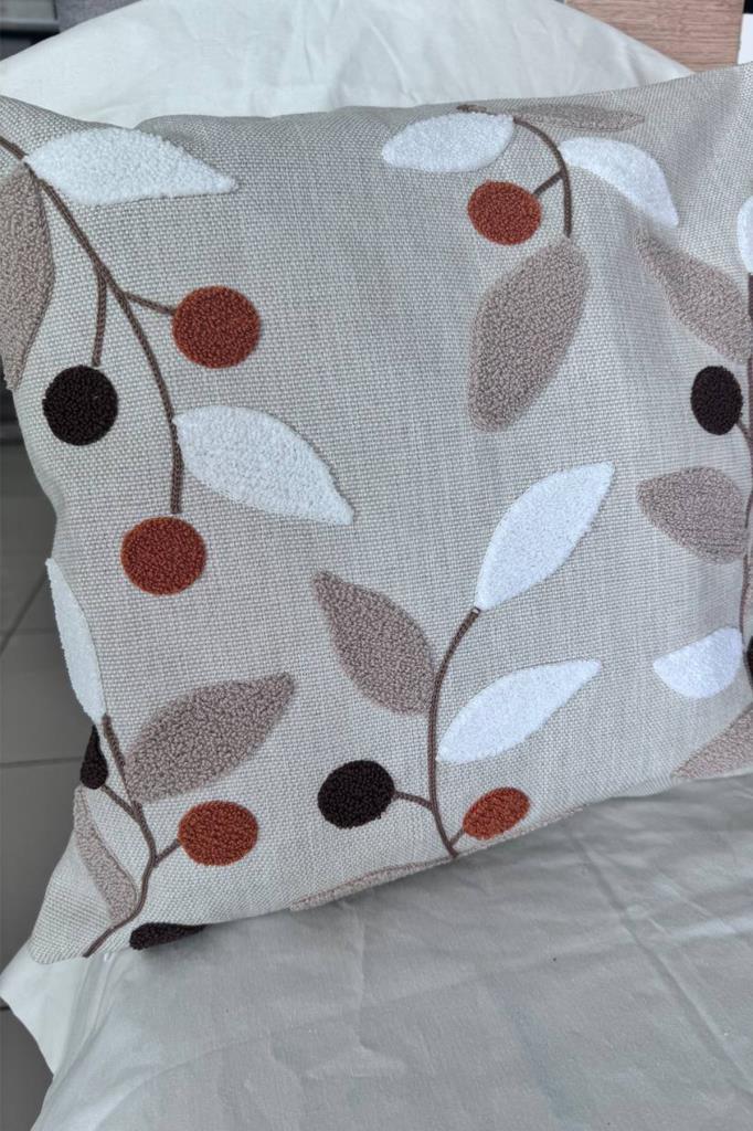 Picture of Glenda 2li Punch Nakışlı Kırlent Kılıfı 45x45 Cm