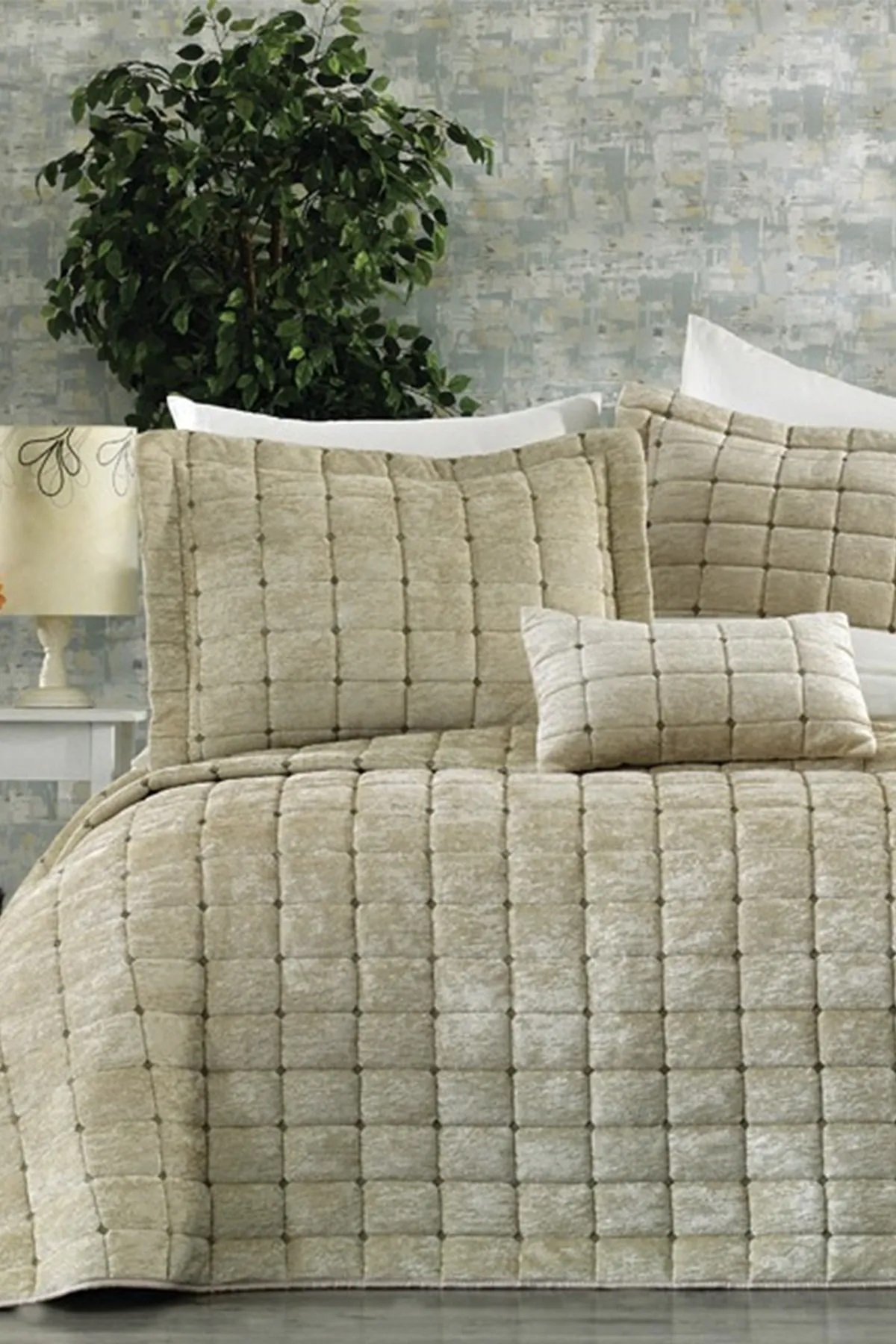 Picture of Laila Çift Kişilik Yatak Örtüsü 4 Parça