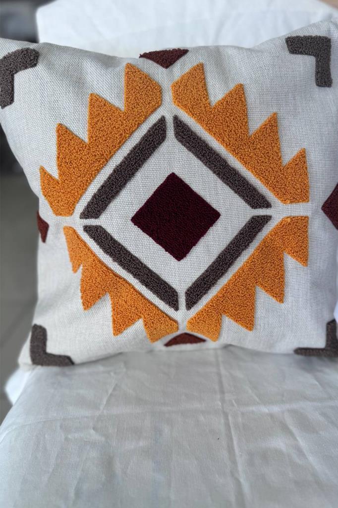 Picture of Carla 2li Punch Nakışlı Kırlent Kılıfı 45x45 Cm