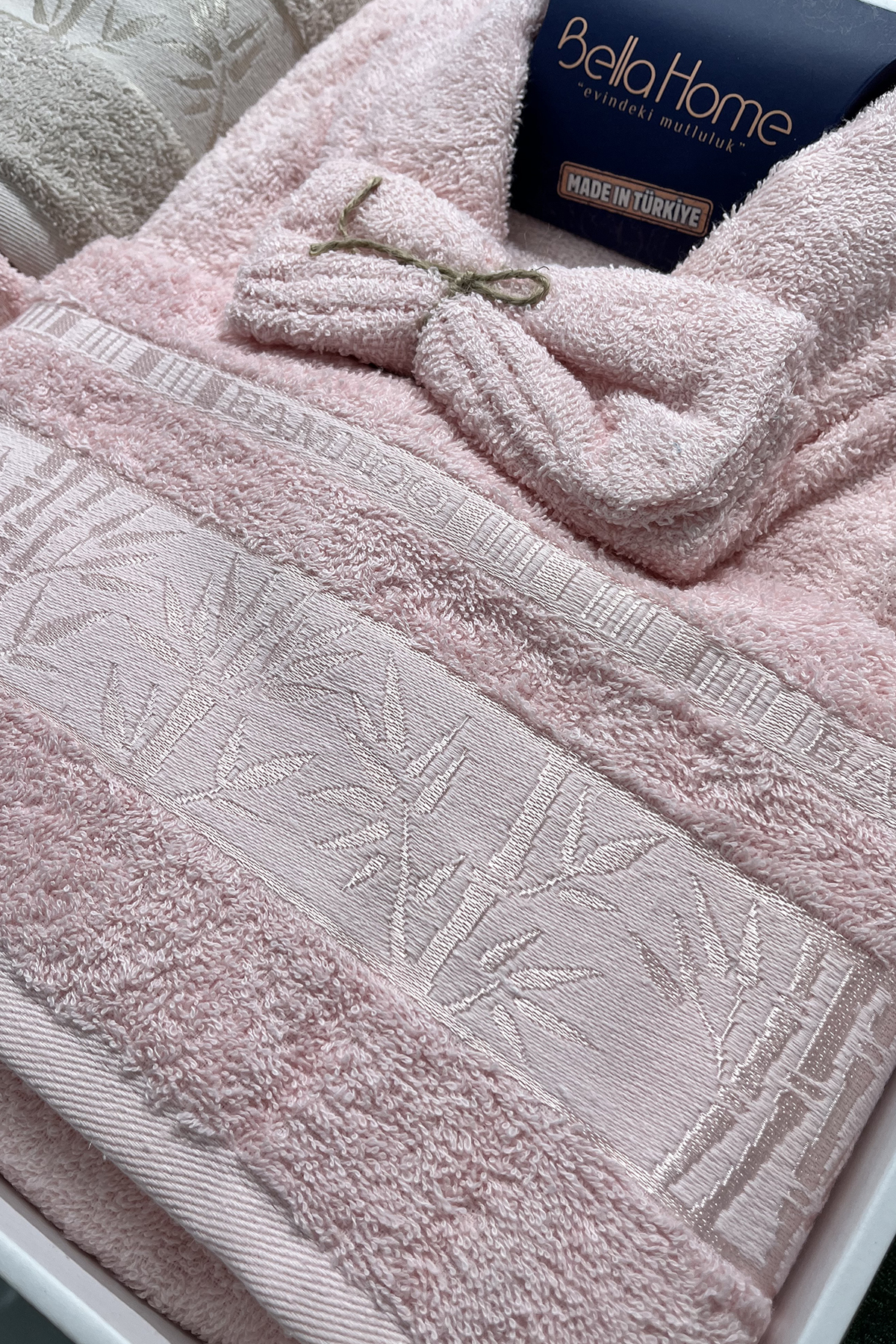 Picture of Elmas Bambu 10 Parça Aile Bornoz Takımı Bej Pudra