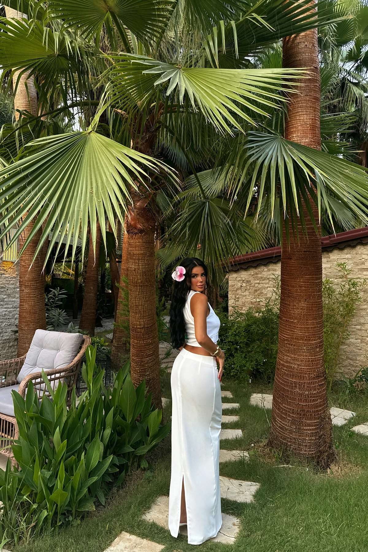 Picture of White Button-Front Vest