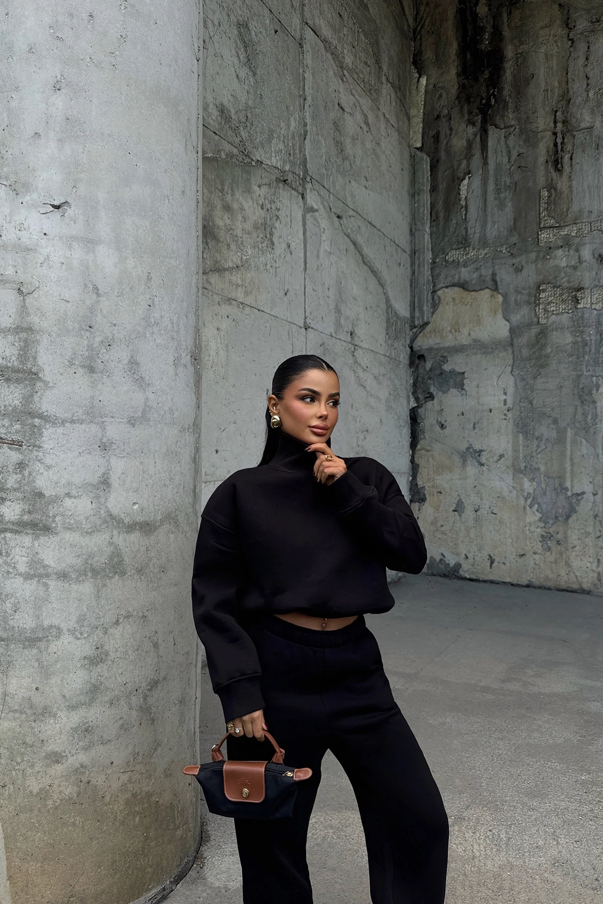 Picture of Black Pearly Suit