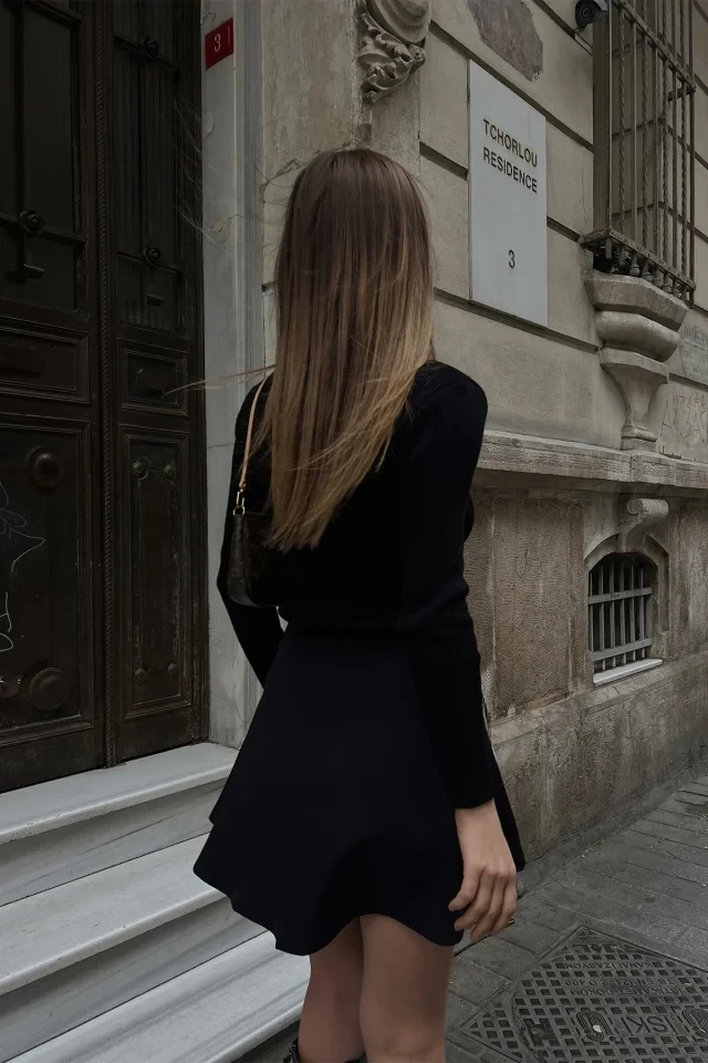 Picture of Black Tassel Detail Mini Skirt