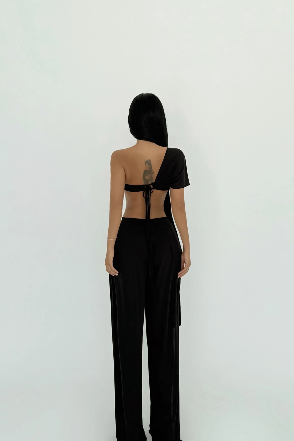 Picture of Black Balinega Suit