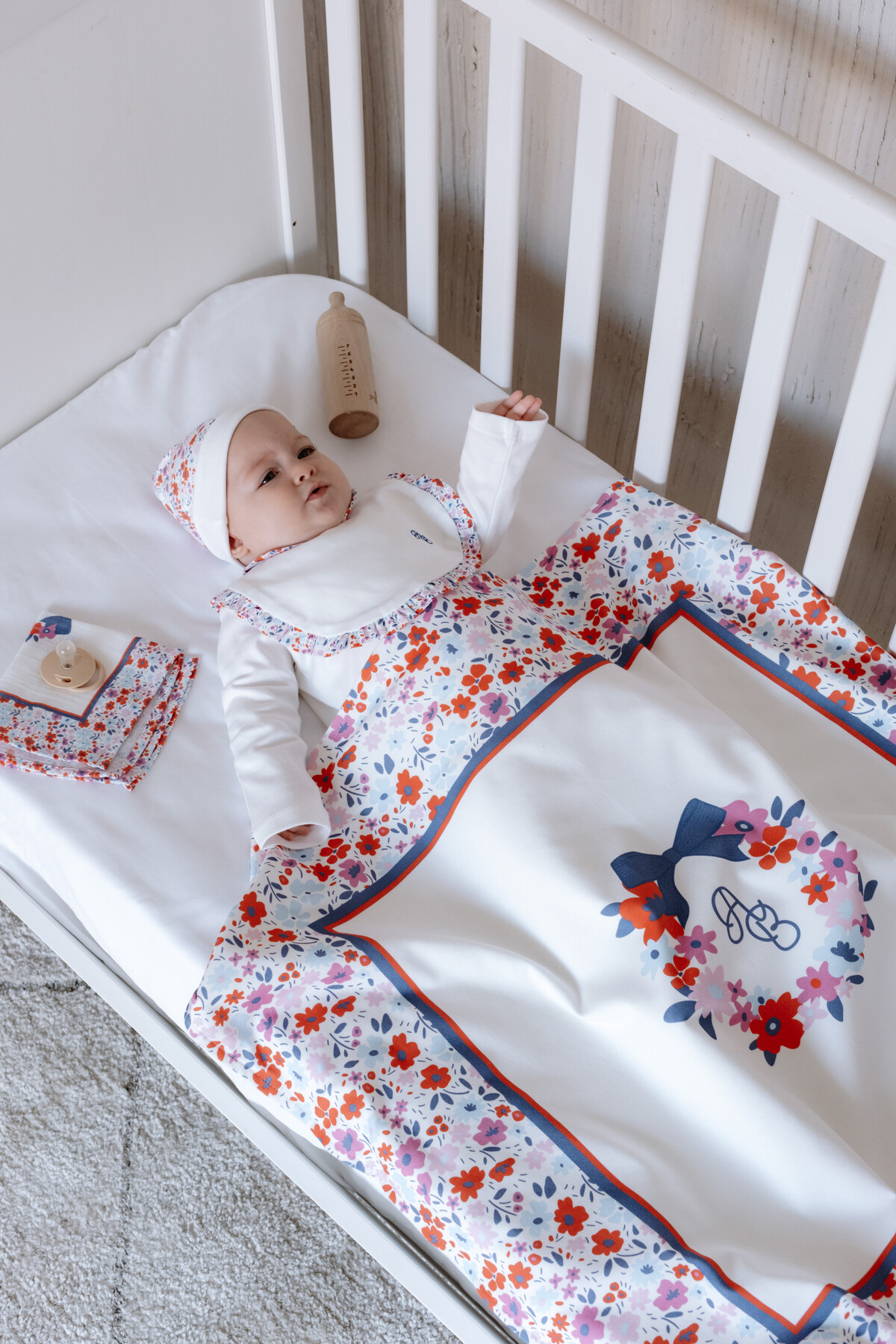 Picture of Çift Taraflı Bebek Battaniyesi - Minik Çiçekler/Kırmızı