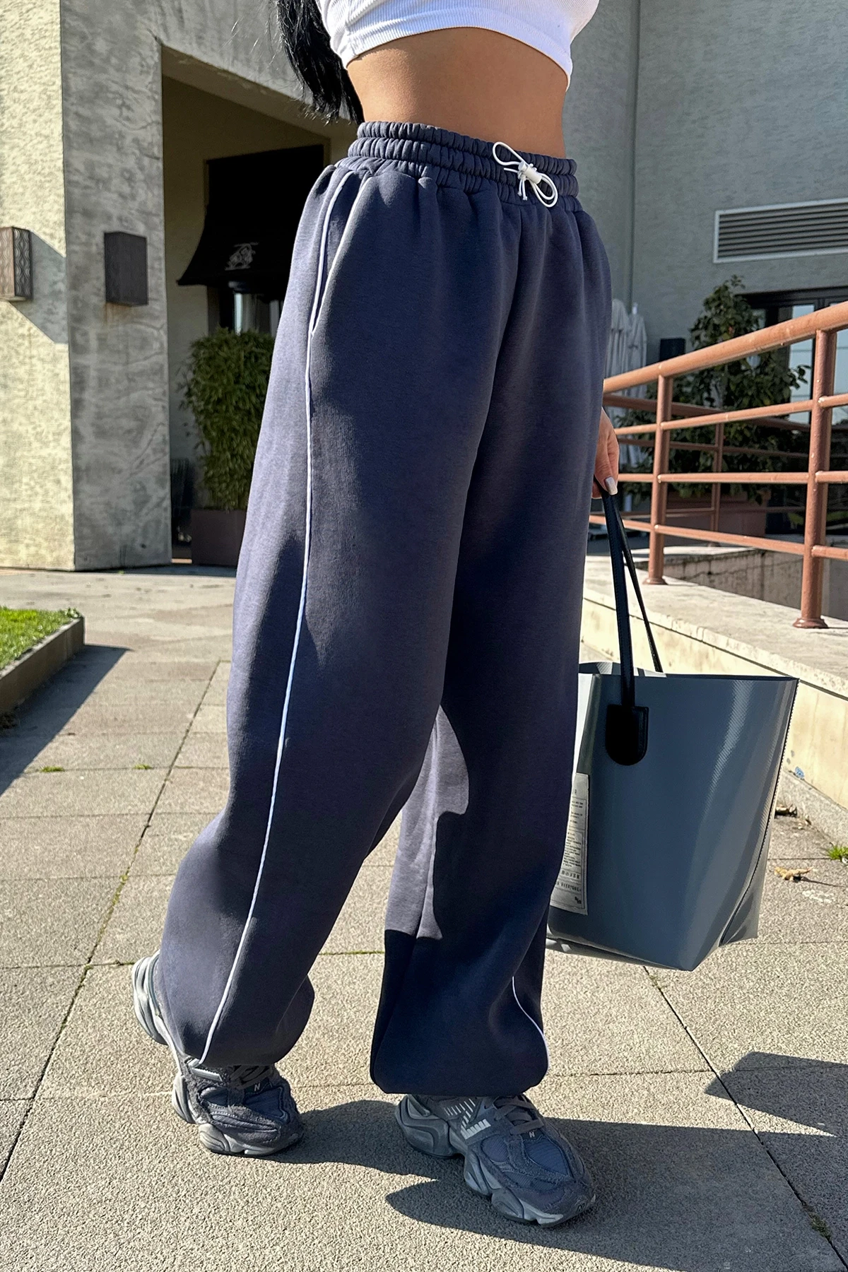 Picture of Smoked Basic Sweatpants