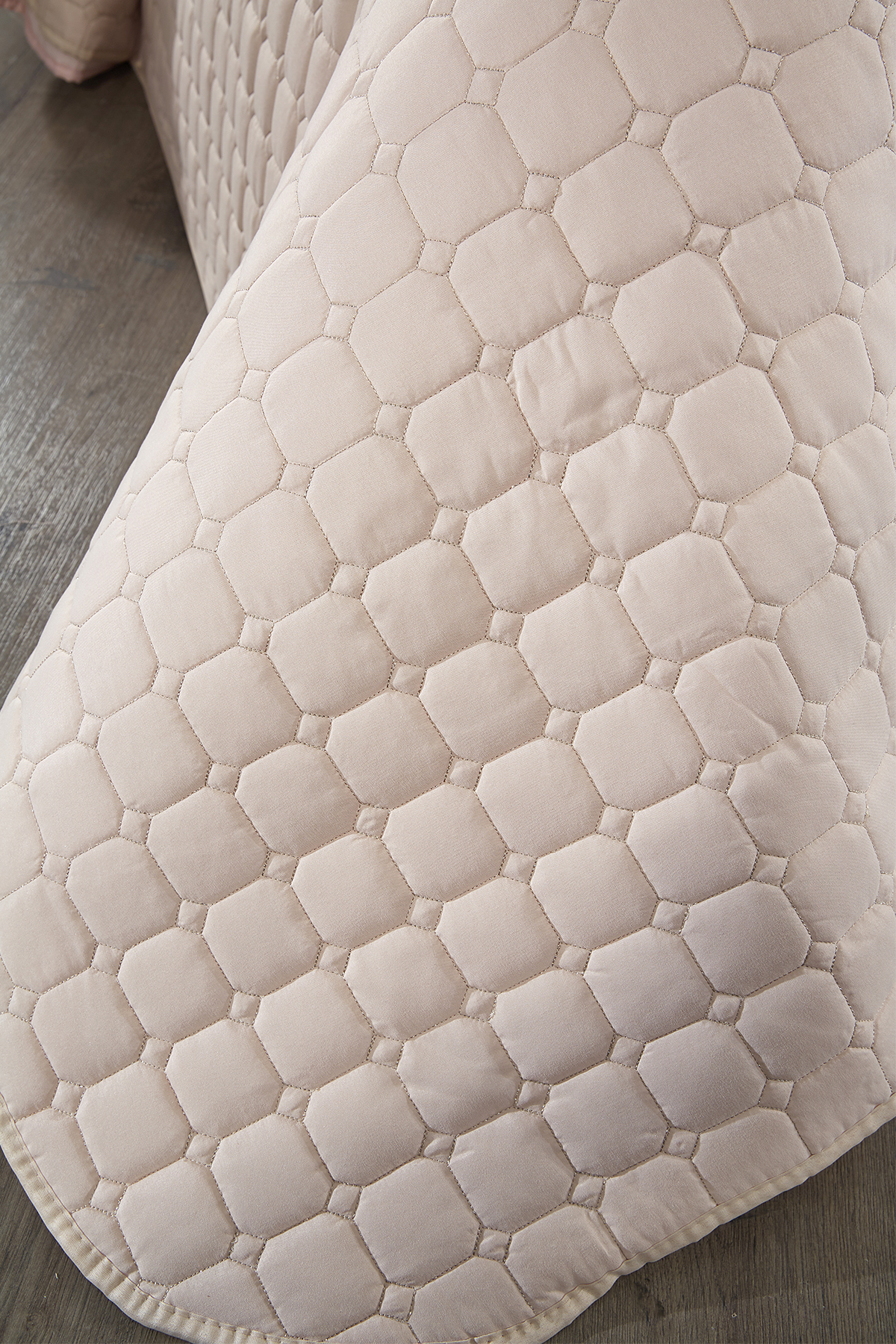 Picture of Estiva Tek Kişilik Yatak Örtüsü Cappucino