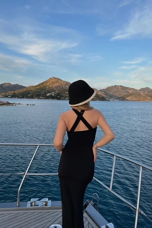 Picture of Black Strapless Long Dress