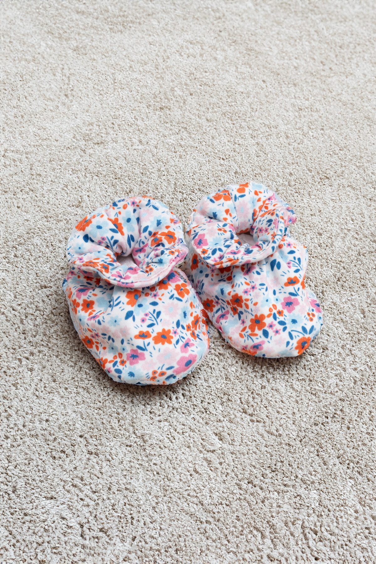 Picture of Bebek Patiği - Minik Çiçekler / Kırmızı