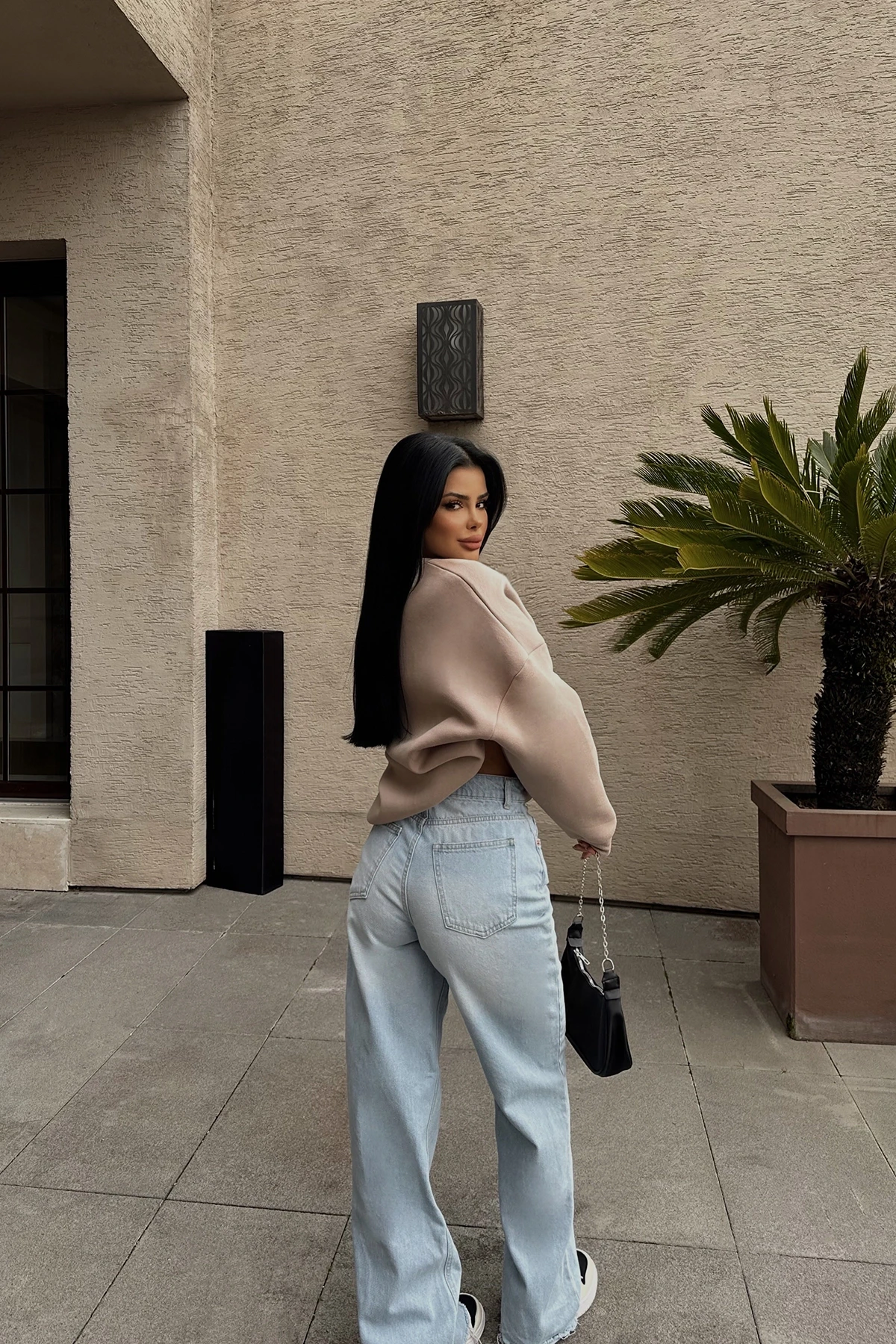 Picture of Beige E Embroidered Sweat