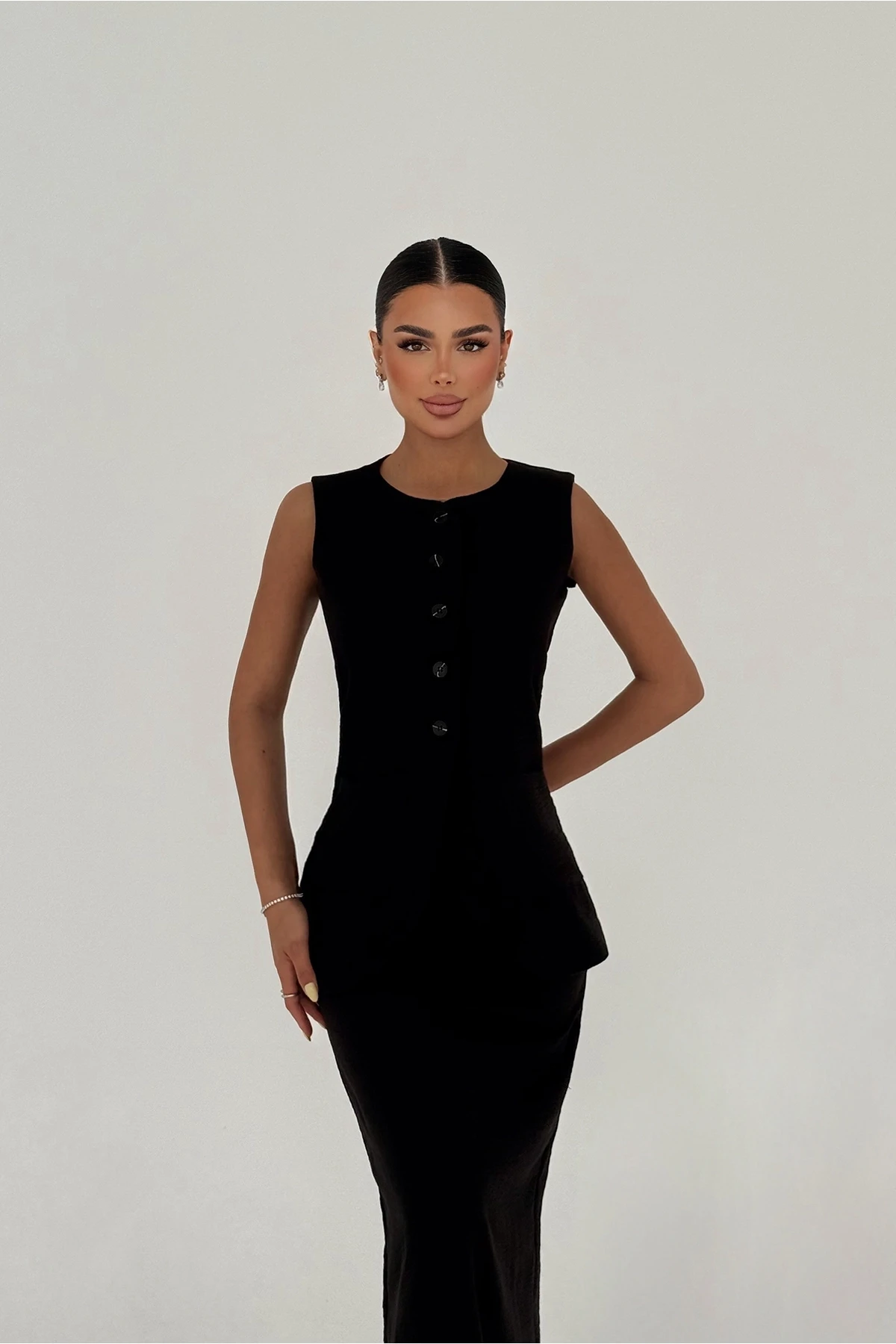 Picture of Black Skirt Suit