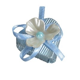 Picture of HEART - HAZELNUT SPRINKLED & GIANDUJA FILLED MILK CHOCOLATE BLUE 2Kg