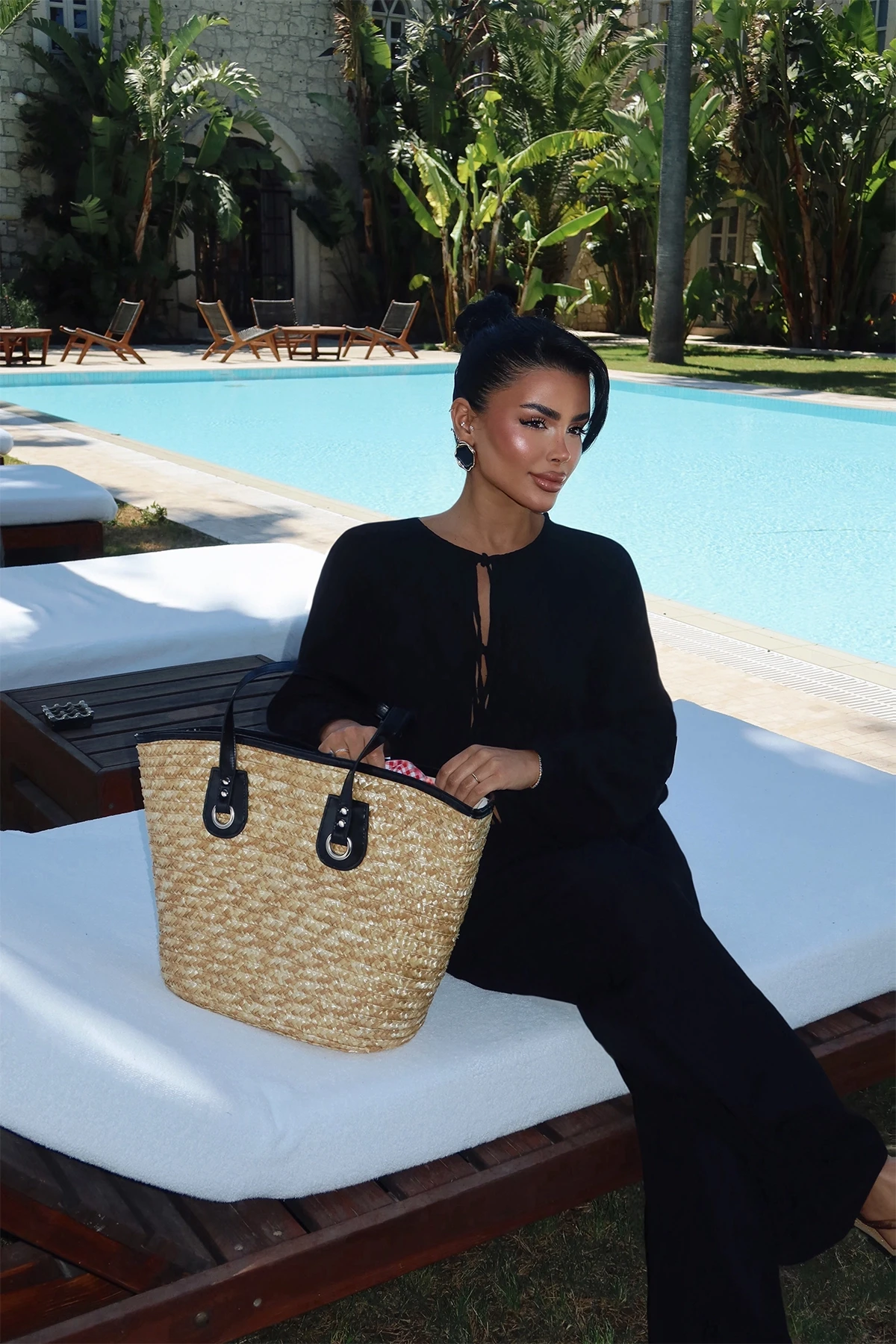 Picture of Basic Straw Handle Bag