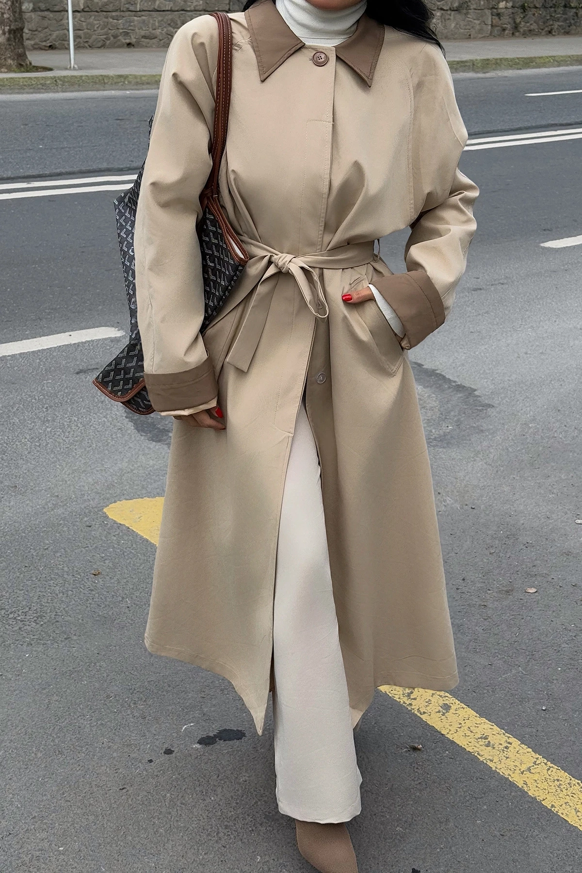 Picture of Beige Shirt Collar Long Trench Coat