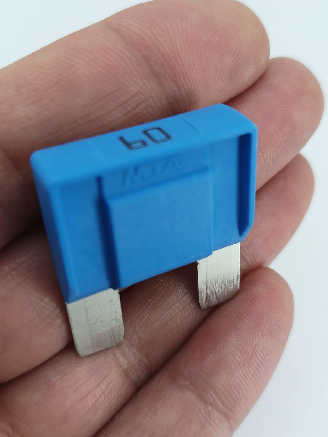 Picture of 60A Mavi Büyük Maksi Bıçak Sigorta 60 Amper