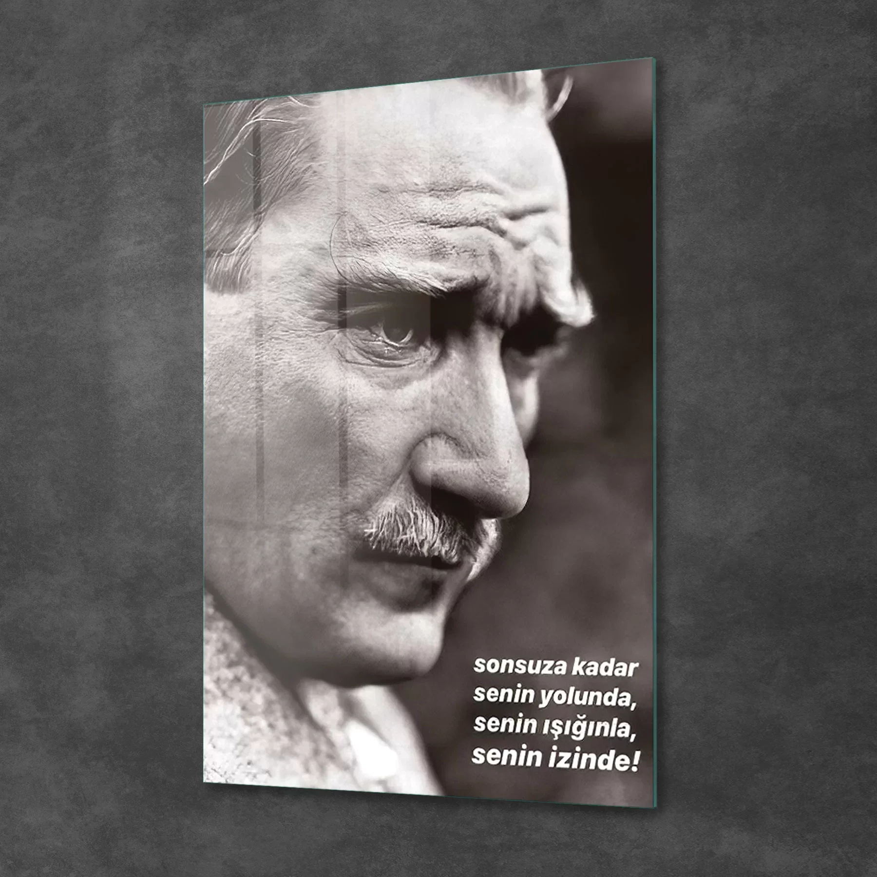 Picture of Decovetro Cam Tablo Atatürk Portresi Yazılı 50x70 cm