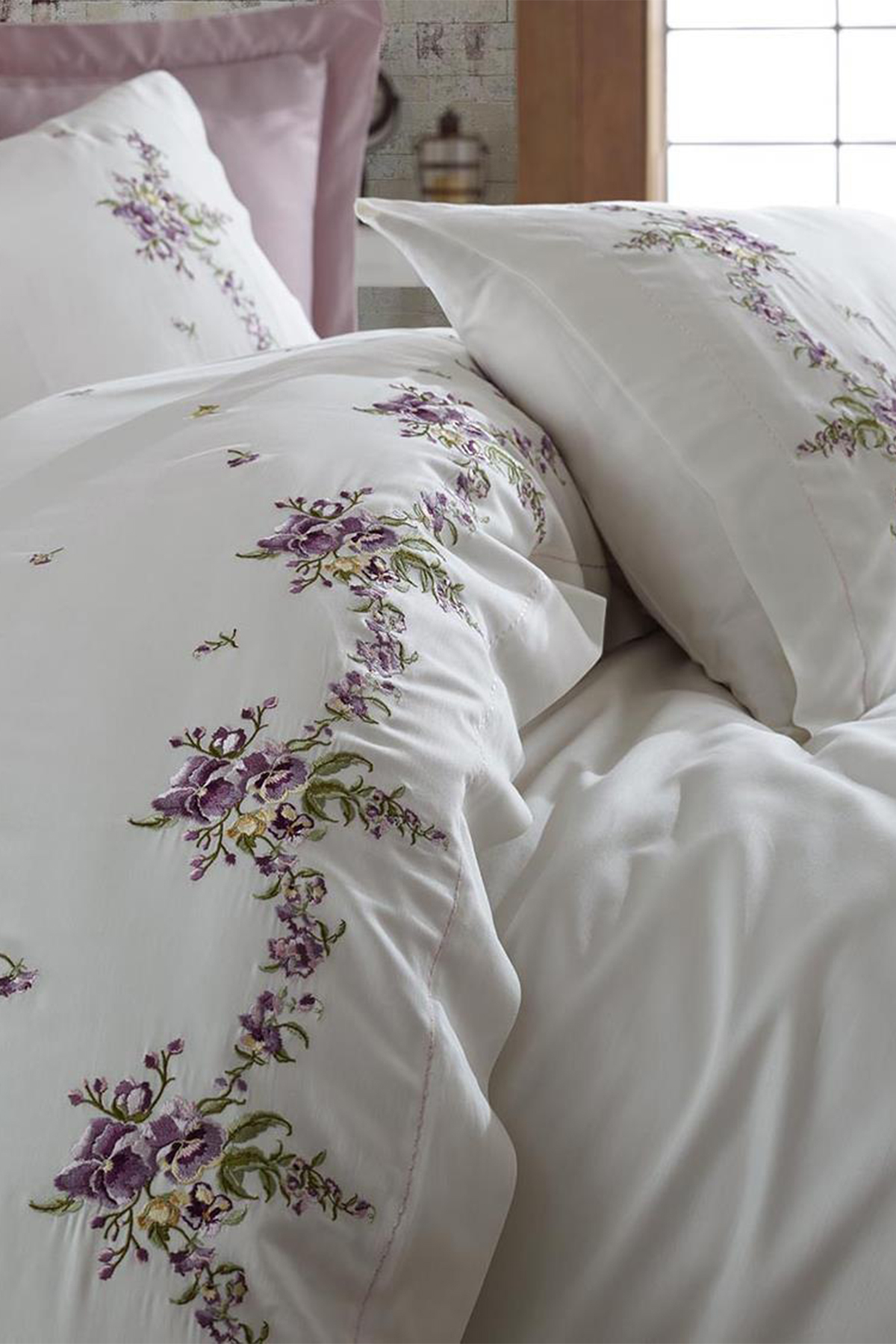 Picture of Dantela Nisa Nakışlı Pamuk Saten Nevresim Takımı