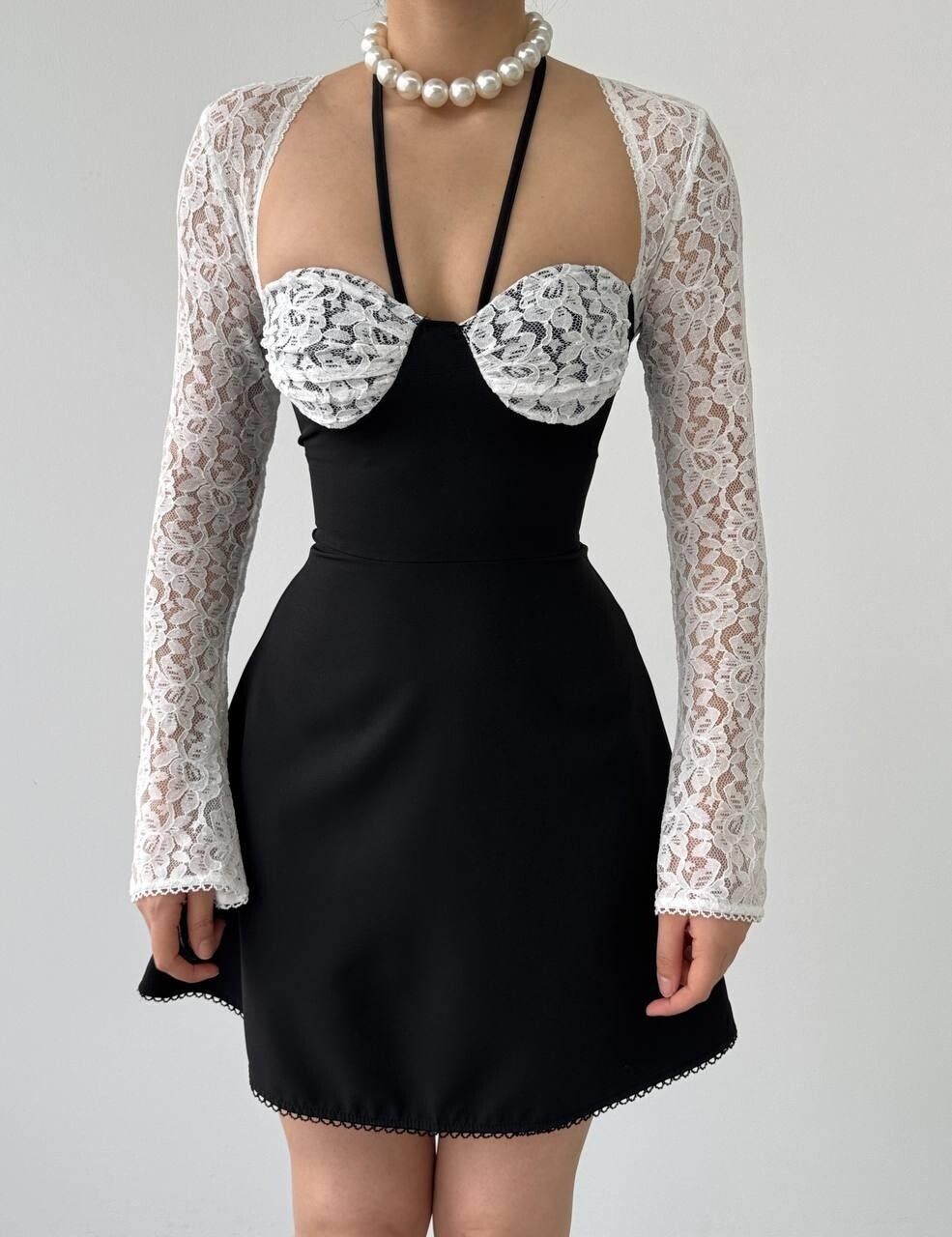 Picture of KOL VE GÖĞÜS LEZ DANTEL BEDEN ATLAS KUMAŞ GLOPLU ELBİSE