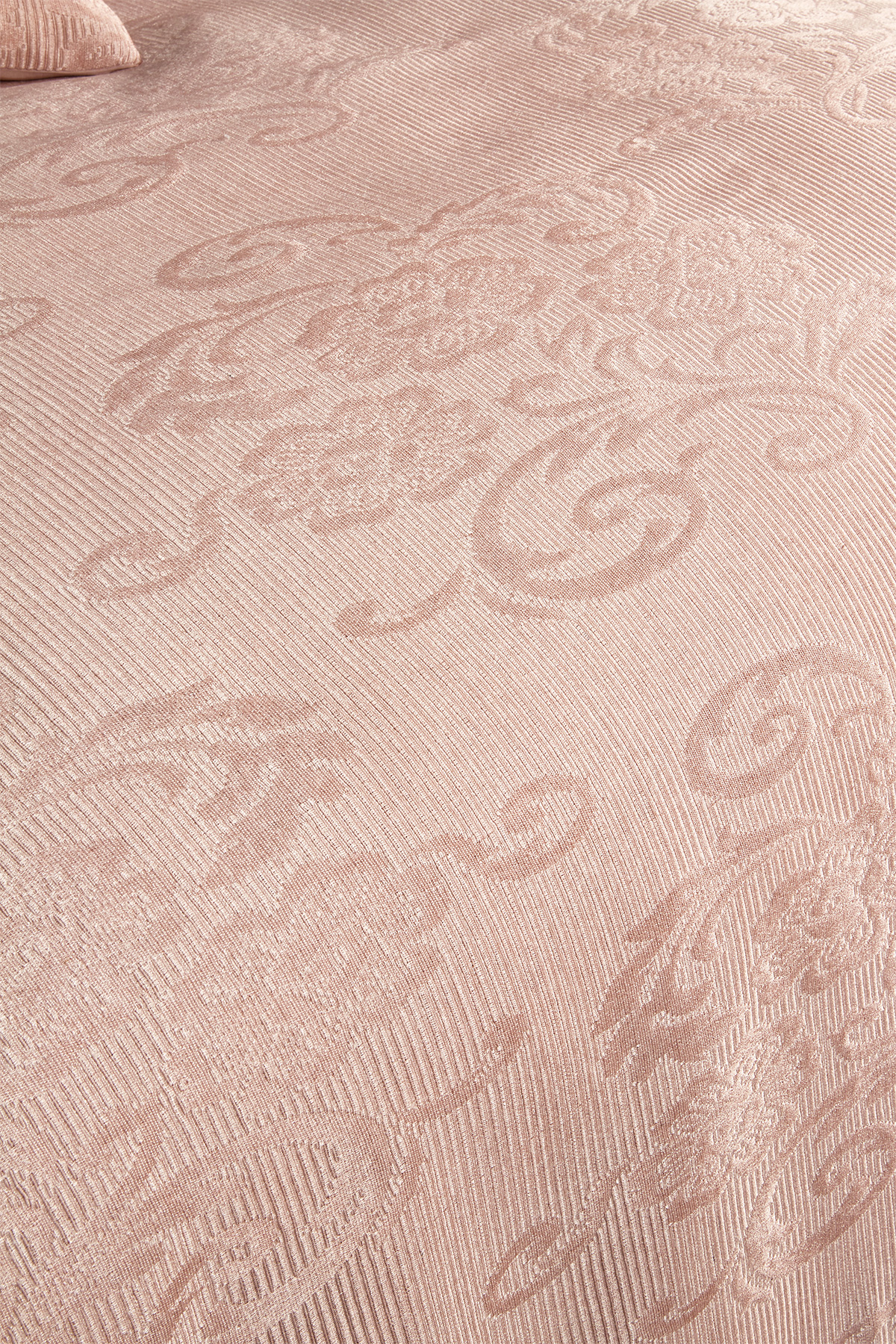 Picture of Fransız Dantelli Belins Çift Kişilik Yatak Örtüsü Pudra