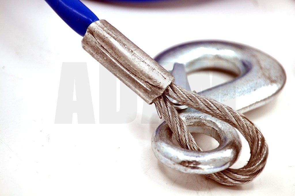 Picture of 3 Metre İzoleli Çelik Oto Çekme Halatı 3 Ton Karabinalı Çeki