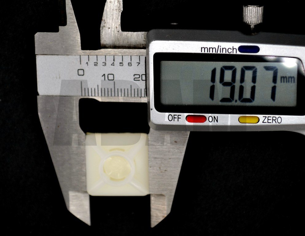 Picture of 100 Adet Beyaz 19x19 Kablo Bağı Yapışkanlı Kroşe UL Sertifikalı