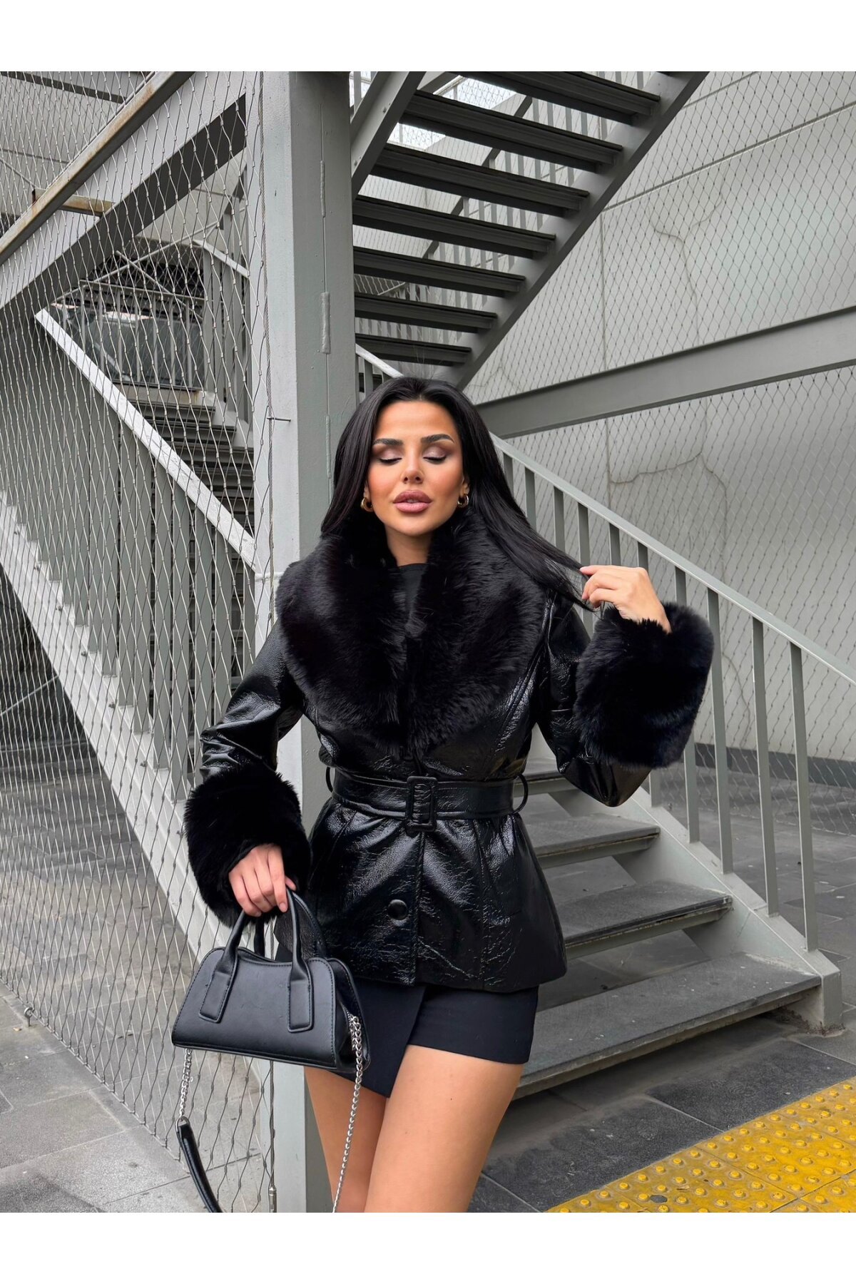 Picture of Kürk Detaylı Suni Deri Kaban