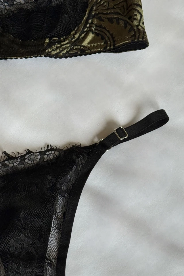 Picture of Green Lace Detail Underwear