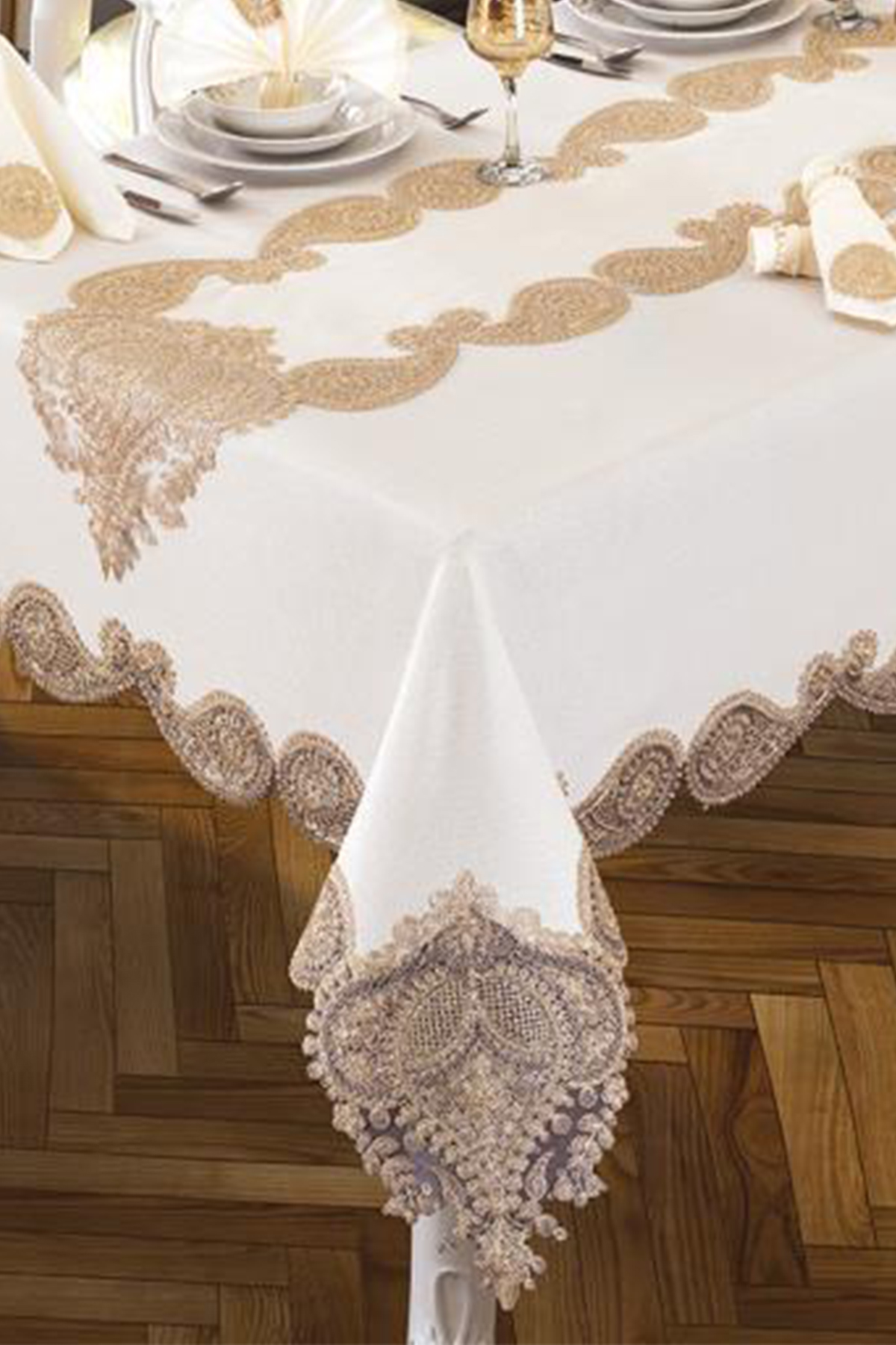 Picture of Verna Masa Örtüsü 160x260 Cm 26 Parça Krem Gold