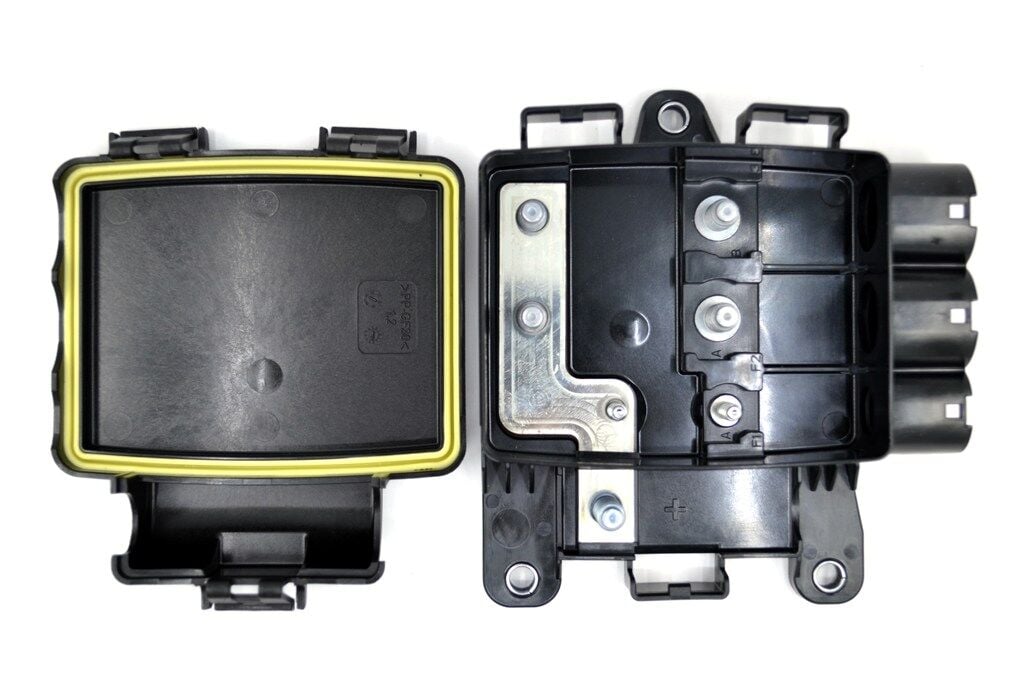 Picture of Midival Megaval CAL Oto Sigorta Kutusu Şaseli Dağıtıcı Akü