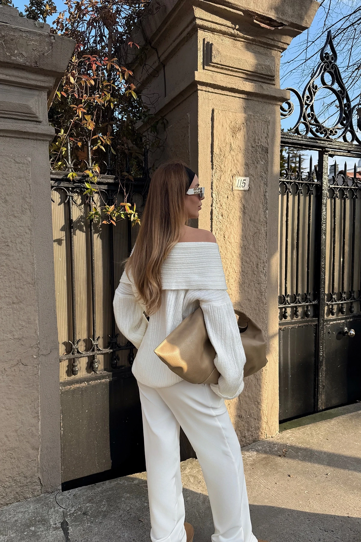 Picture of White Madonna Collar Knitted Sweater