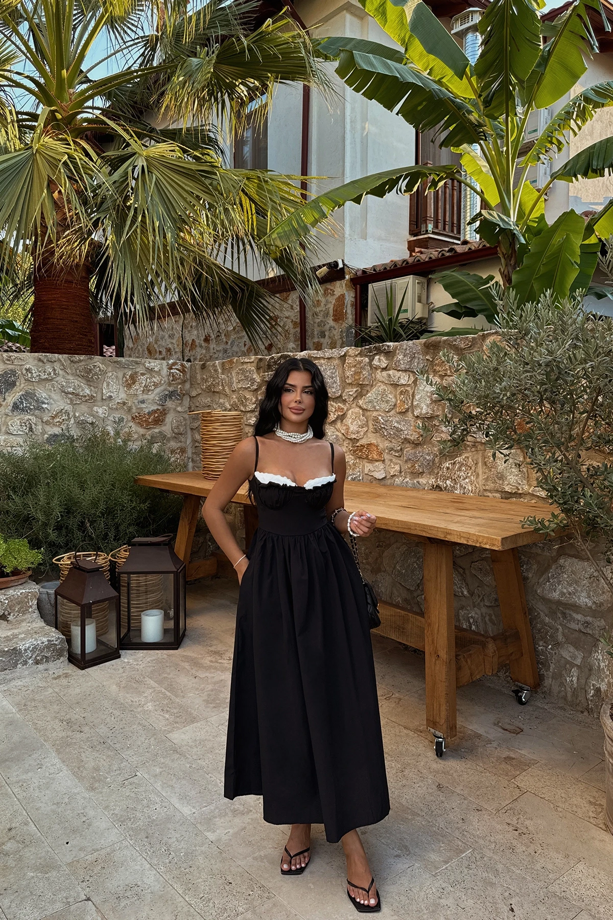 Picture of Black Madella Midi Dress