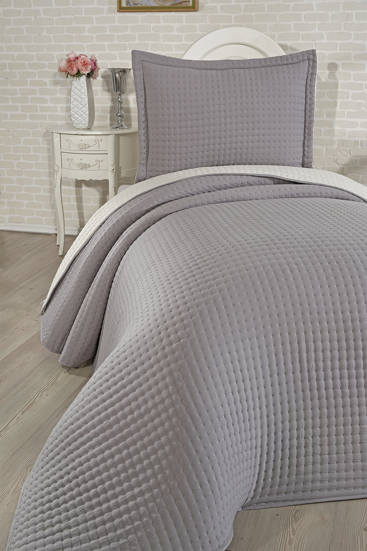 Picture of Elisa Dolgulu Çift Taraflı Tek Kişilik 180x240 Cm Yatak Örtüsü Koyu Gri