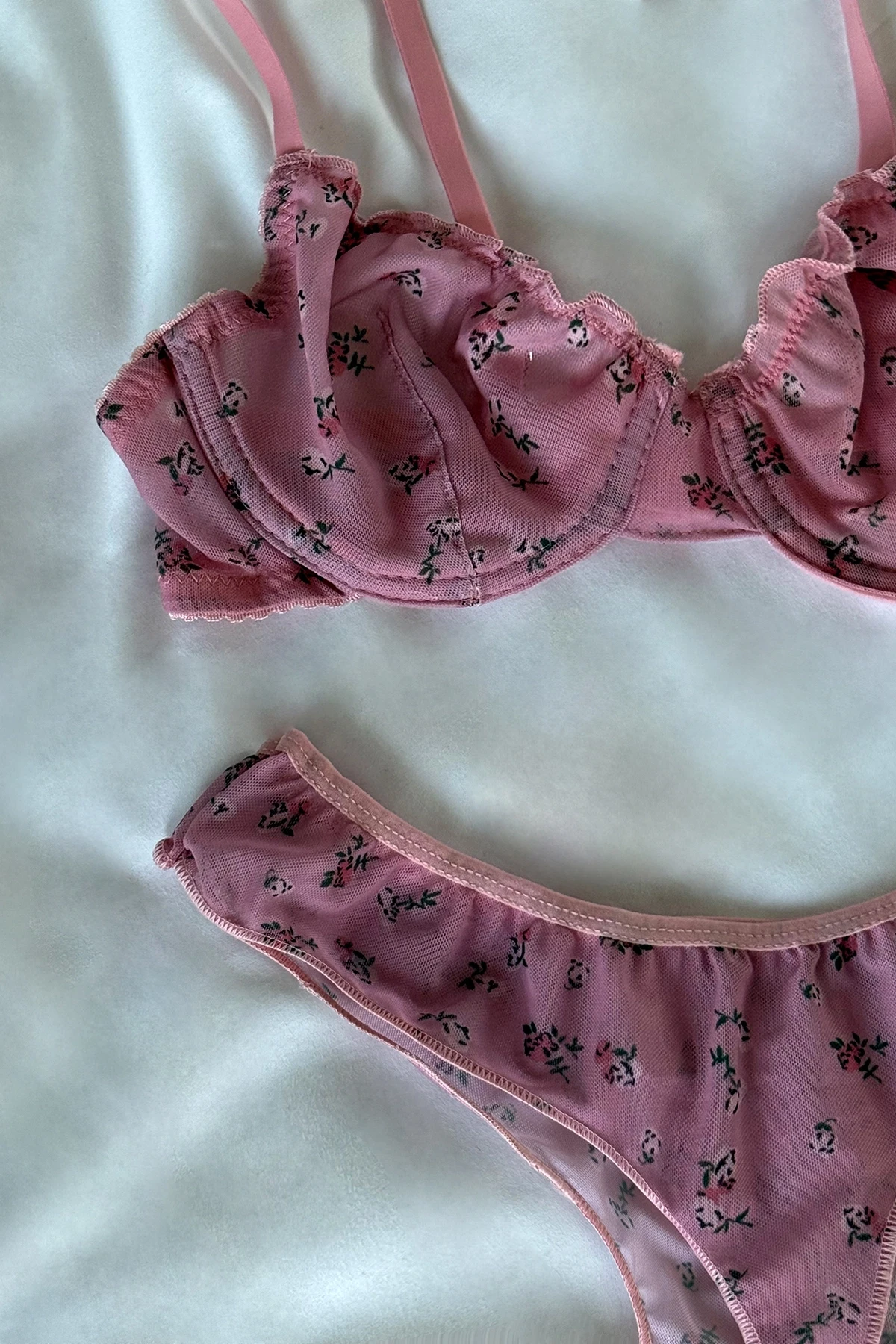 Picture of Pink Flower Detail Underwear