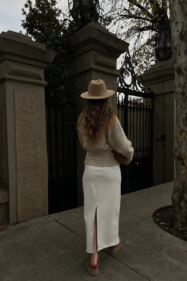 Picture of White Long Skirt