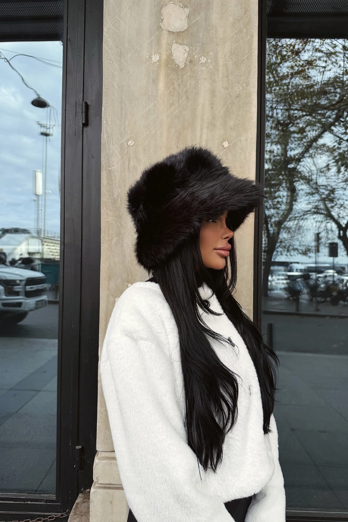 Picture of Black Plush Hat