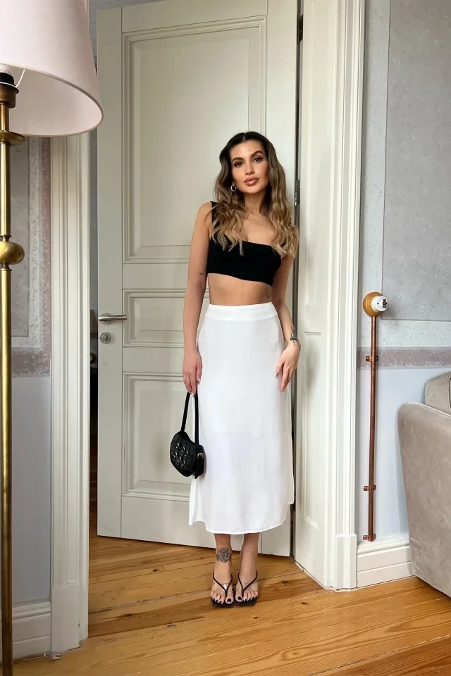 Picture of White Basic Long Skirt