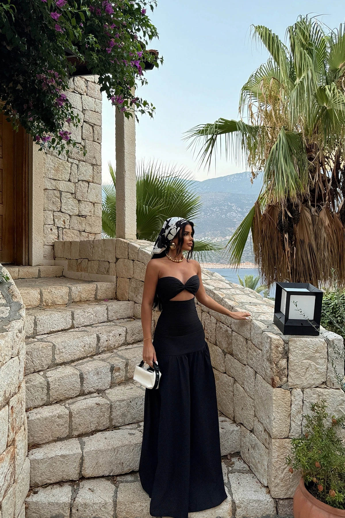 Picture of Black Eldoris Strapless Dress