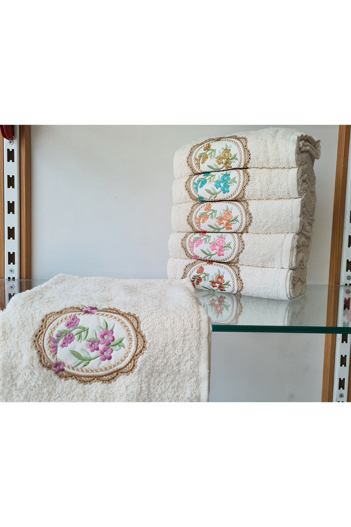 Picture of Gülistan Nakışlı 6 lı El Yüz Havlu Takımı